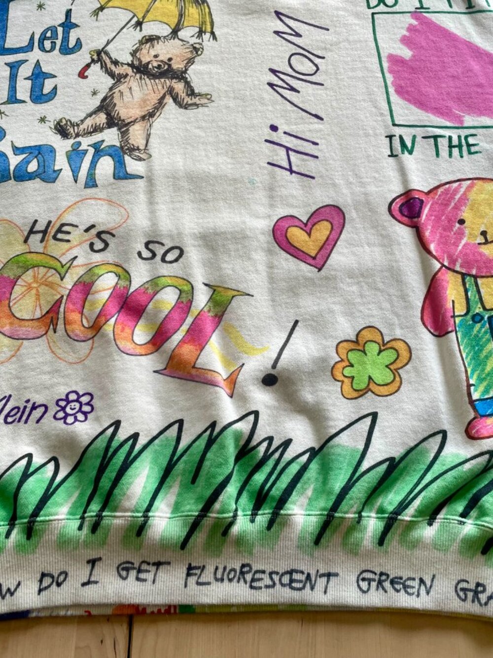 Teddy Fresh Unisex Let It Rain Hila Klein Doodles Crewneck Sweatshirt size Small - Picture 4 of 12